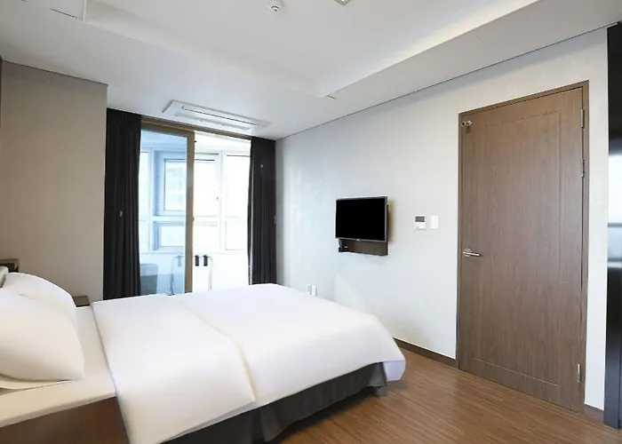 Haeundae Wide Ocean View &