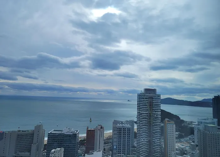 Haeundae Wide Ocean View & 4* 釜山